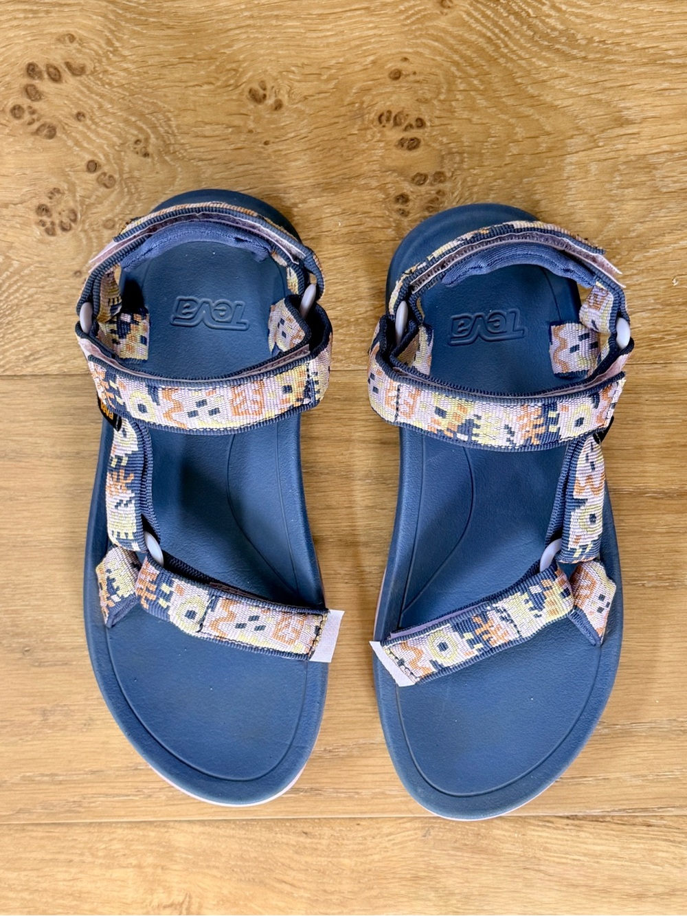 Teva Kids Hurricane XLT 2 Sport Sandals Sz 4 Big Kid Purple Outdoor Water Hike